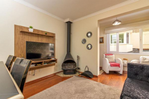Apartamento Baviera BEM no centro de Canela